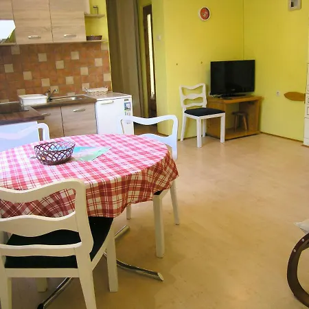 Apartment Danilo *